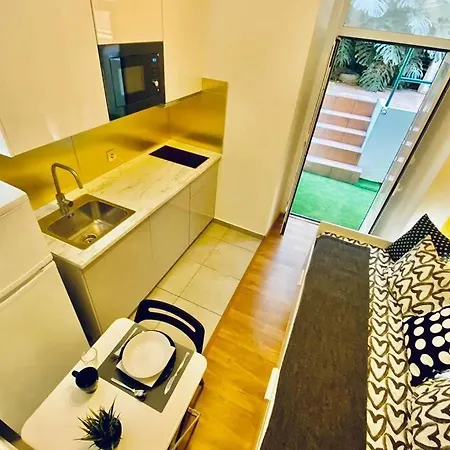 דירה Studio Flat In Lisbon City Center, Next To Station